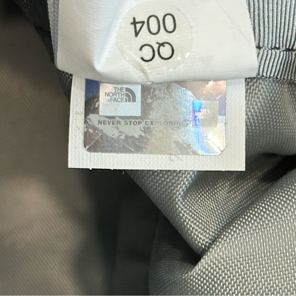 The North Face Apex Gym Duffle in Monster Blue/Black with Embroidered Logo - Picture 9 of 9